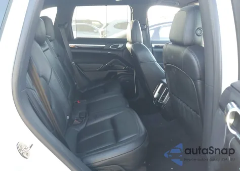 2015 Porsche Cayenne S z USA, uszkodzony, nr VIN WP1AB2A26FLA57139